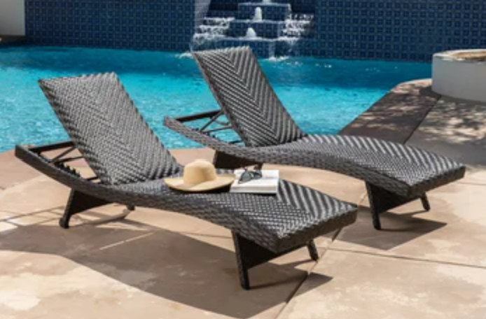 SUNVILLA WOVEN CHAISE